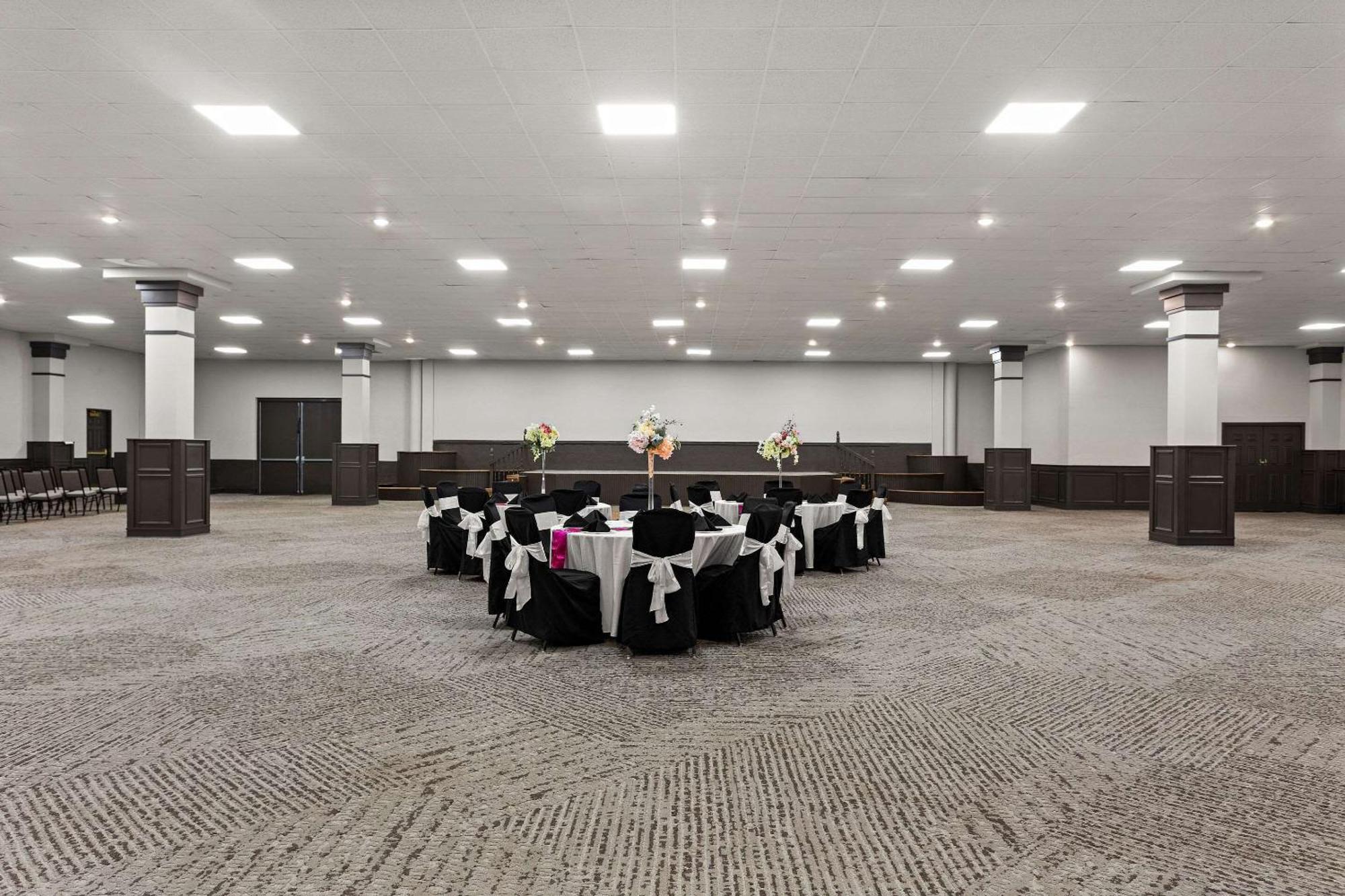 The Clover Hotel, Ascend Hotel Collection South Bend Dış mekan fotoğraf